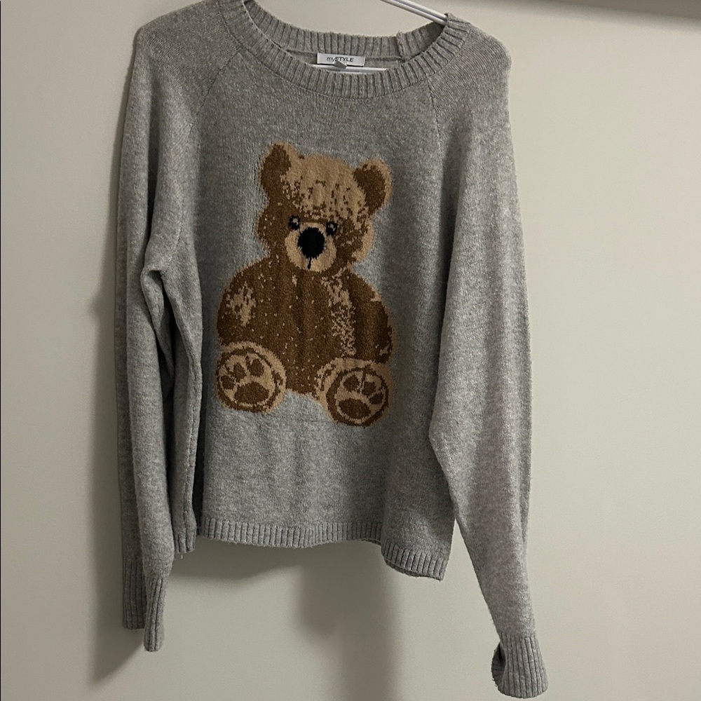H&M Light Gray Sweater with Brown Bear Motif